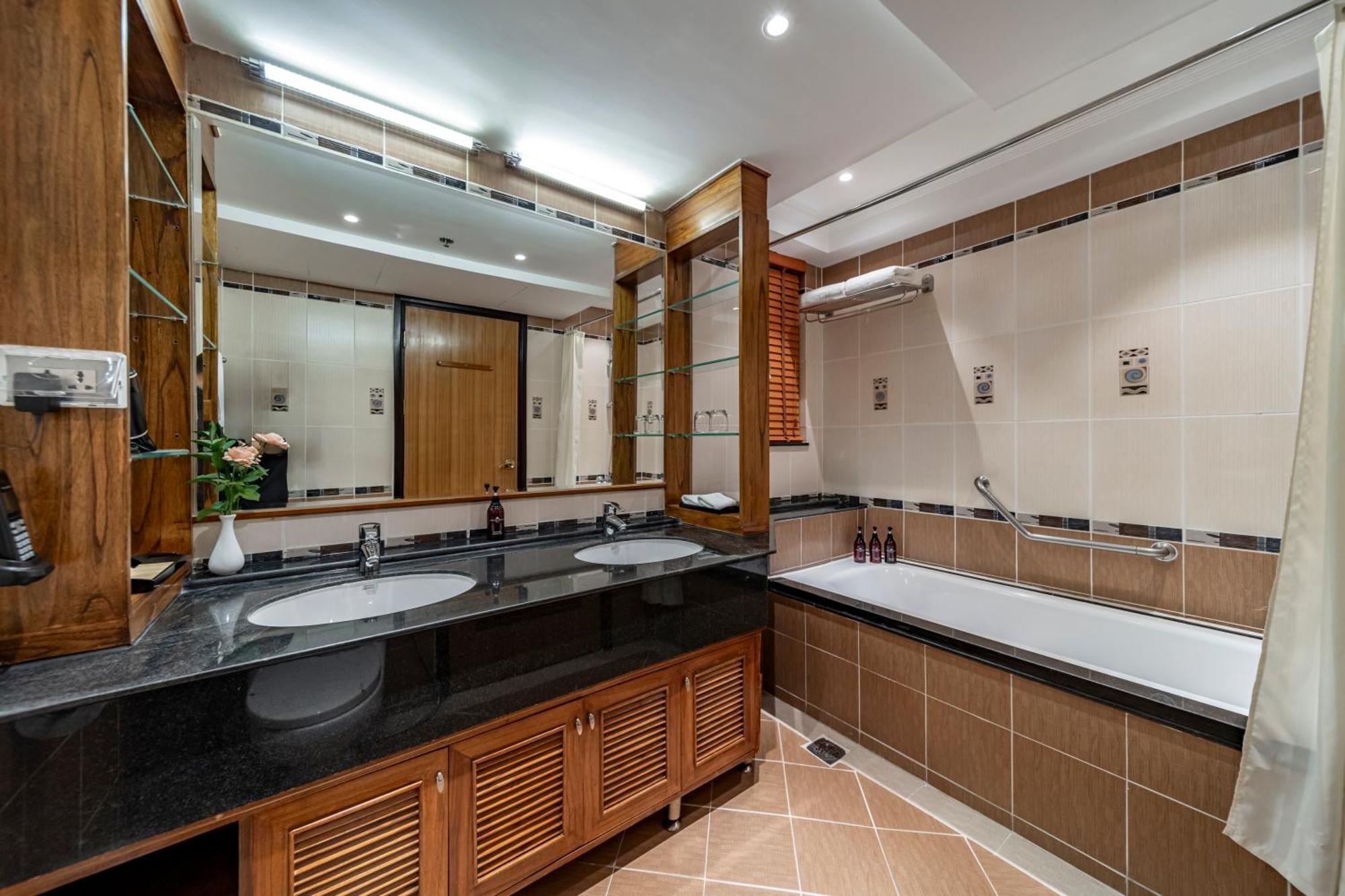 Three-Bedroom Executive Balcony